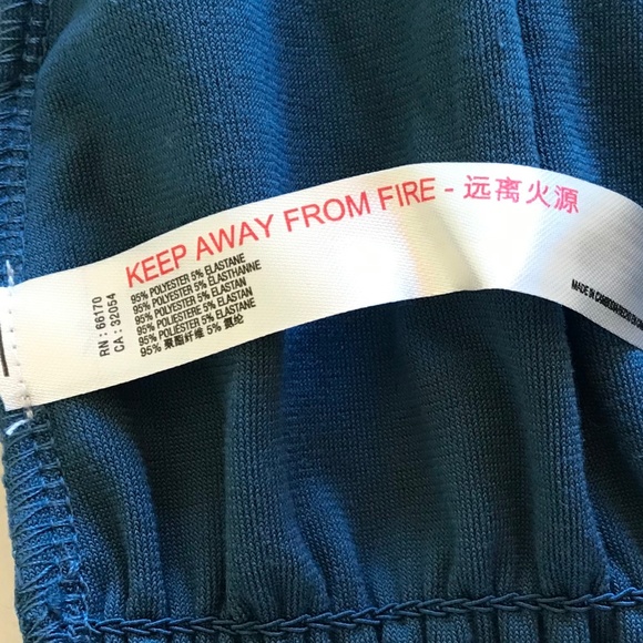 NWT ANTHROPOLOGIE TURQUOISE VELOUR HOODED ZIP UP. - Picture 9 of 11